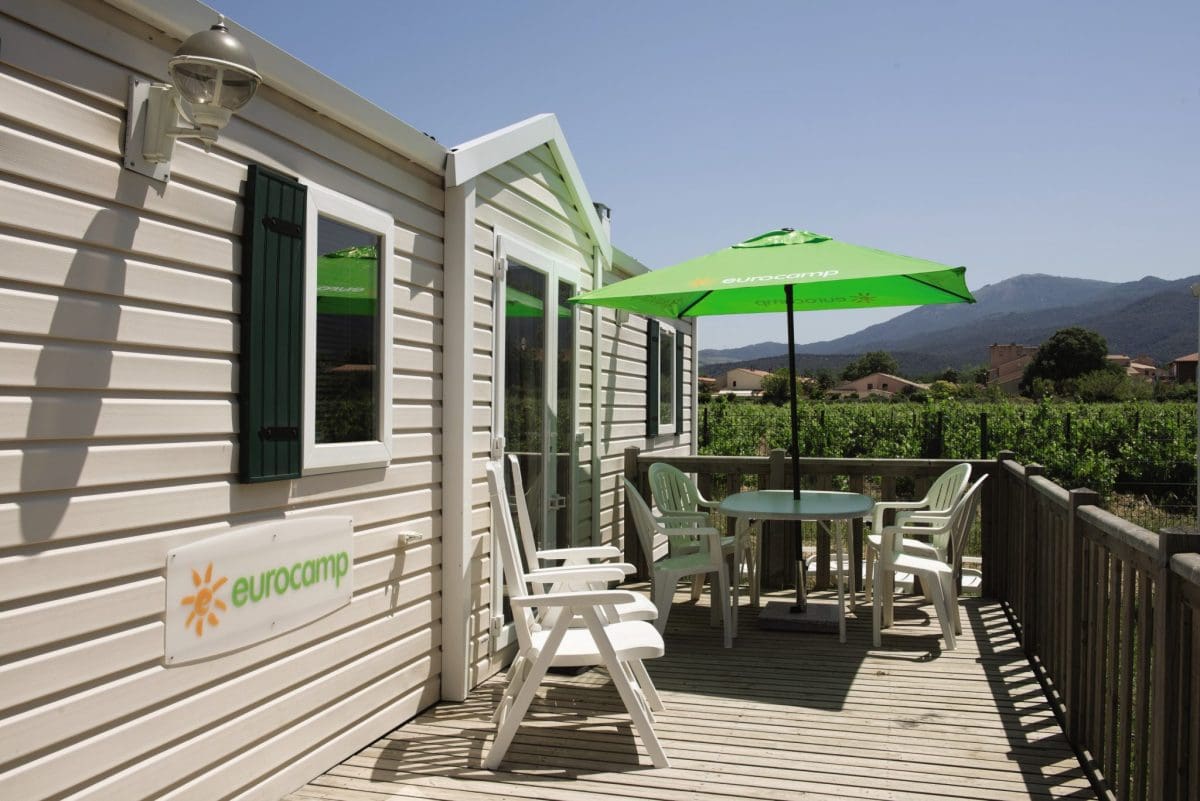 GRAB A GREAT BARGAIN ON YOUR SUMMER ESCAPE